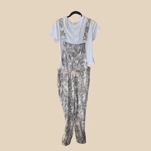 Derek Heart - 2 Piece Camo Overalls w/ White Ribbed Top- Size L